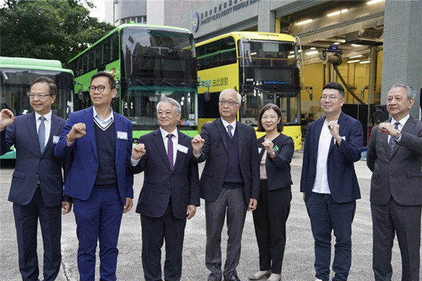政府斥6亿资助巴士的士换电动车 谢展寰：确保车费不因绿色转型增加